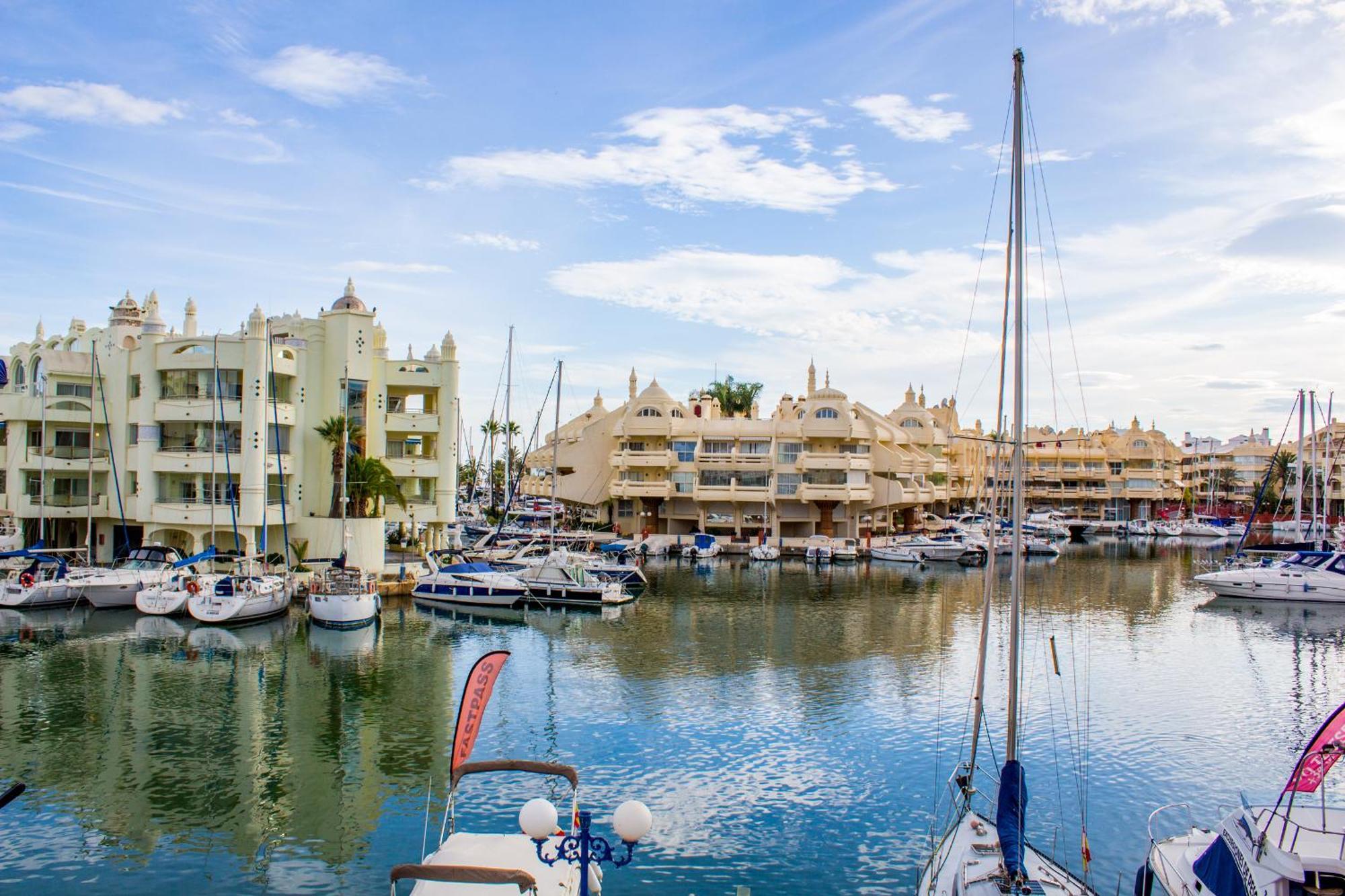 Benal Beach Suite Ii, Estudio Con Parque Acuatico Y Vistas Al Mar. Benalmádena Exteriör bild
