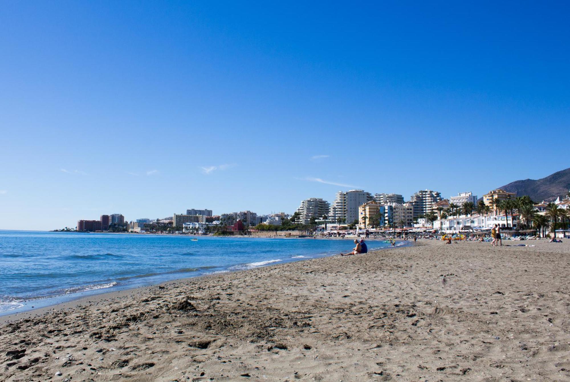 Benal Beach Suite Ii, Estudio Con Parque Acuatico Y Vistas Al Mar. Benalmádena Exteriör bild