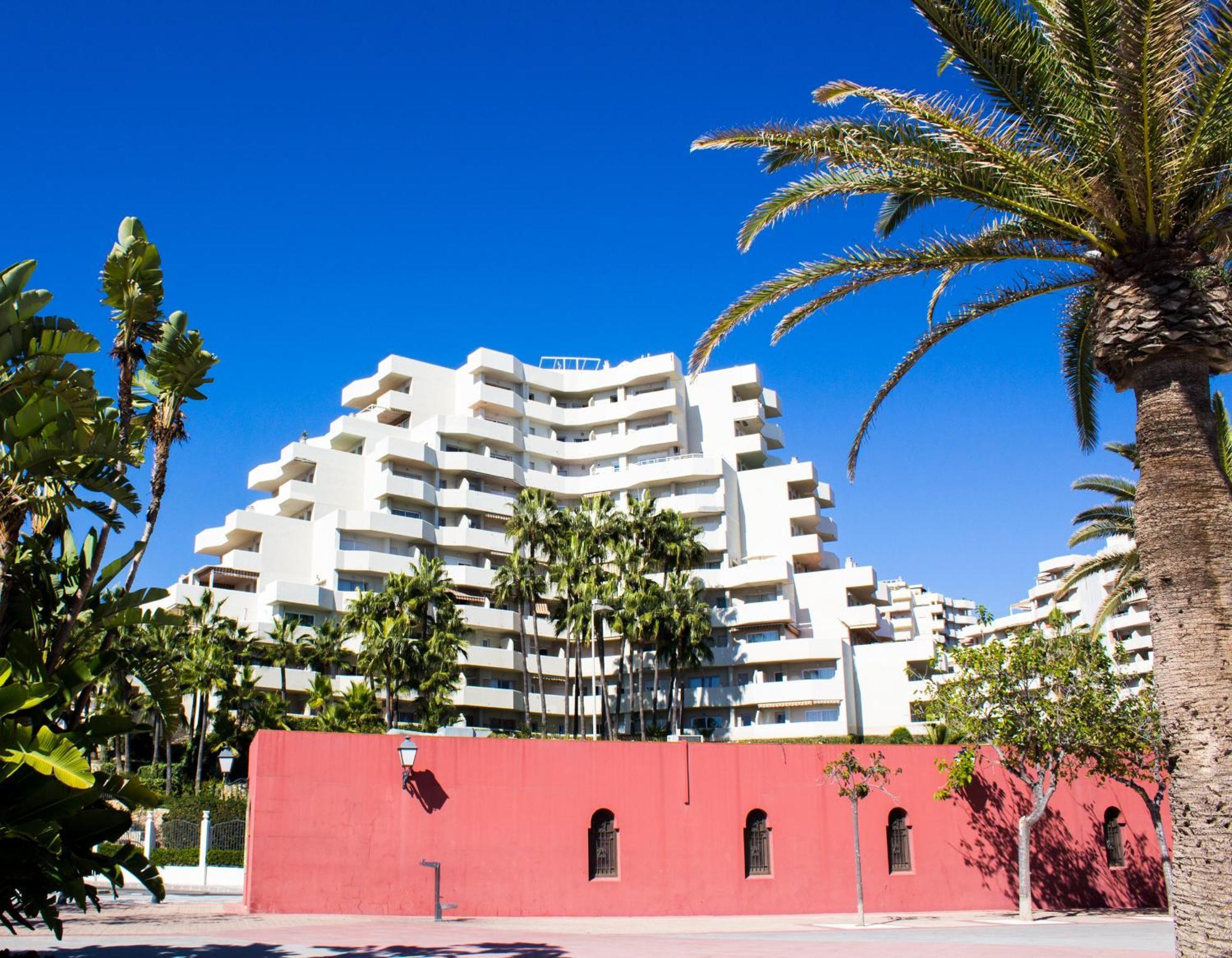 Benal Beach Suite Ii, Estudio Con Parque Acuatico Y Vistas Al Mar. Benalmádena Exteriör bild
