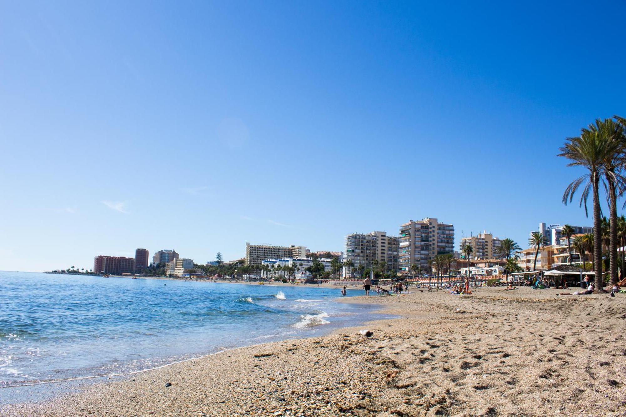 Benal Beach Suite Ii, Estudio Con Parque Acuatico Y Vistas Al Mar. Benalmádena Exteriör bild