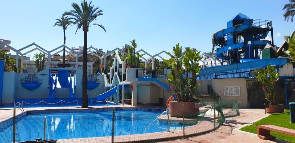 Benal Beach Suite Ii, Estudio Con Parque Acuatico Y Vistas Al Mar. Benalmádena Exteriör bild