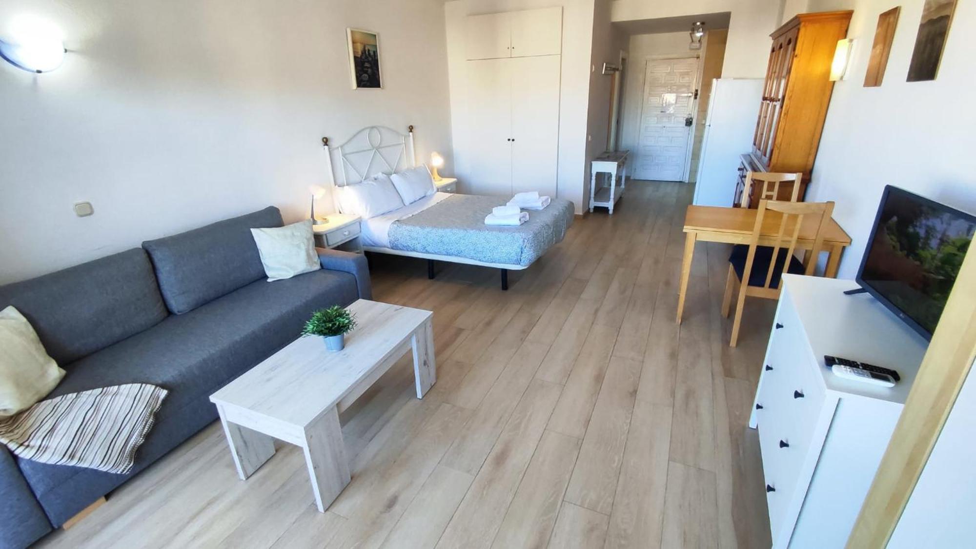 Benal Beach Suite Ii, Estudio Con Parque Acuatico Y Vistas Al Mar. Benalmádena Exteriör bild