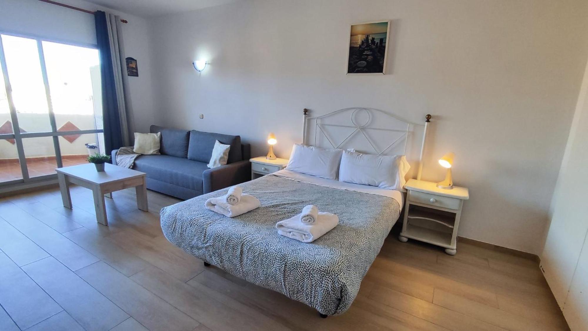 Benal Beach Suite Ii, Estudio Con Parque Acuatico Y Vistas Al Mar. Benalmádena Exteriör bild